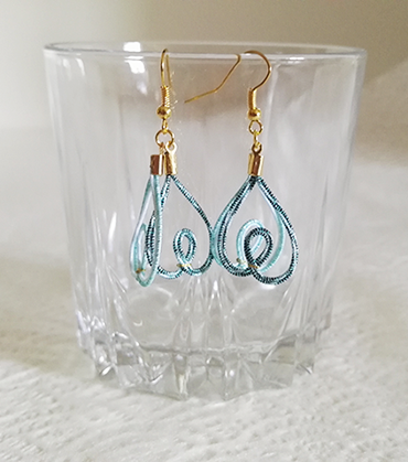 Mizuhiki-earrings-heart-blue