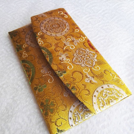Kimono-Wallet-Golden-yellow