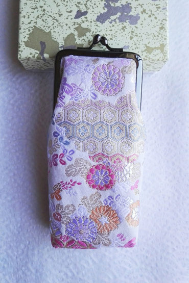 Nishijin-Glasses-case-white-Traditional