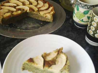 Sencha Apple cake