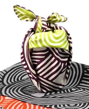 48cm Furoshiki Isa monyo Reversible Knot Purple Green 2