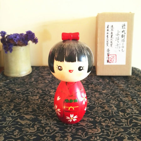 Kokeshi-doll-Yosooi