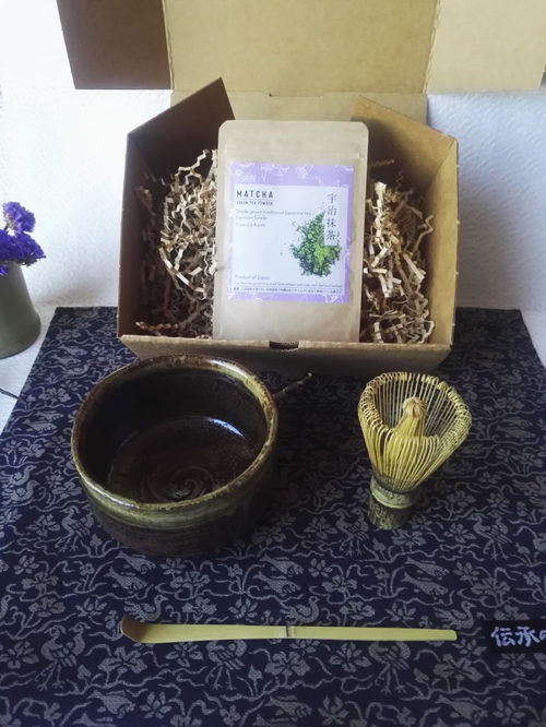 Matcha-lover--gift-box-brown