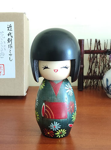 Kokeshi doll hanahubuki