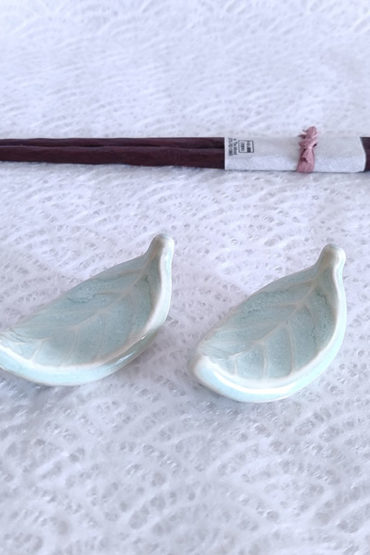 2P Japanese Chopsticks rest Konoha
