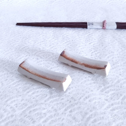 2P-Japanese-Chopsticks-rest-Shino-a