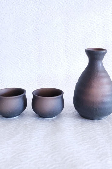Japanese-Sake-set-Kuro-Bizen-160ml-1