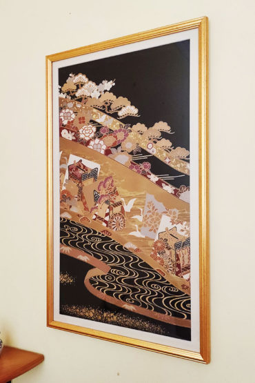 Framed-Japanese-Silk-Fabric-Gosho-Guruma