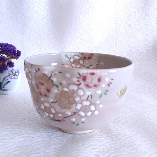 Handmade-Matcha-bowl-Sakura-Kukuri