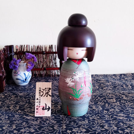 Japanese-kokeshi-doll-Miyama-1