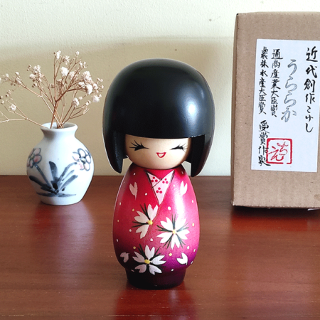 Japanese Kokeshi doll Uraraka (Okappa)