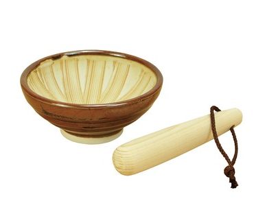 Suri-goma bowl with Japanese cypress wooden pestle