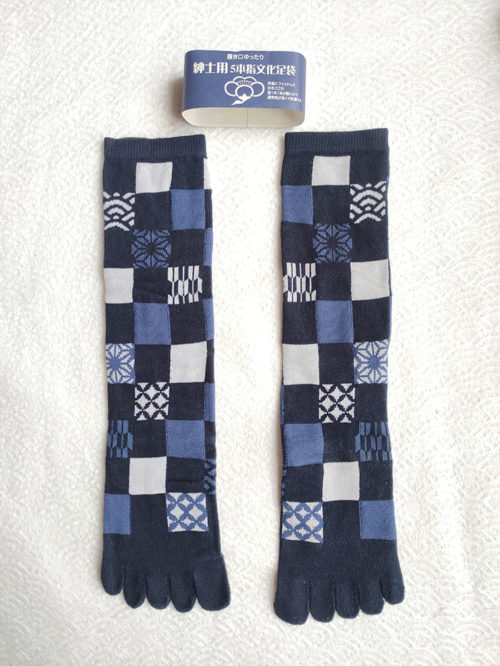 Japanese-socks-with-5-toes-Ichimatsu