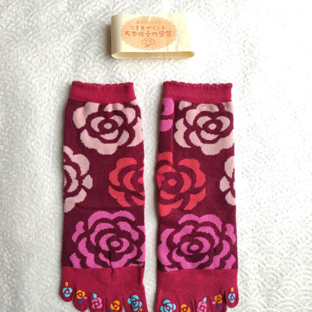 Japanese-socks-with-5-toes-rose-pink