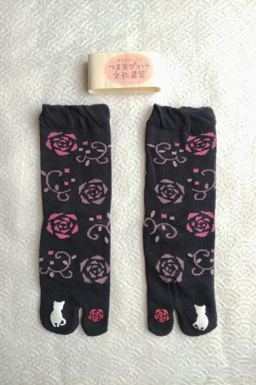 Tabi-socks-with-Toes-Print-Neko-Rose-Black