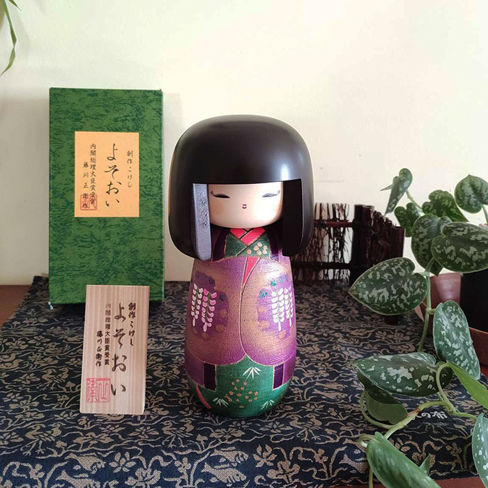 Japanese-Kokeshi-doll-Yosooi-4
