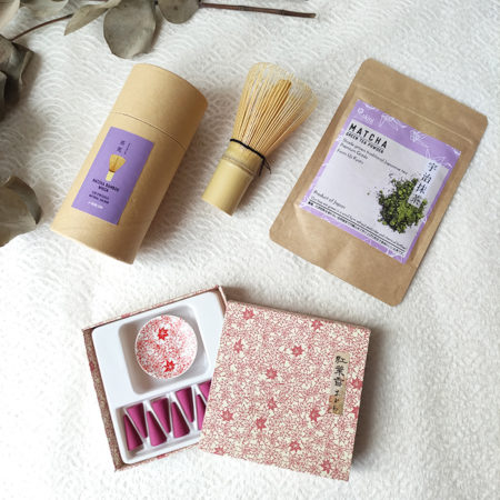 Matcha,-Bamboo-Whisk-and-Incense-Gift-Box-Momiji