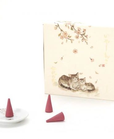 Sakura Incense Corns & Cat Plate Set