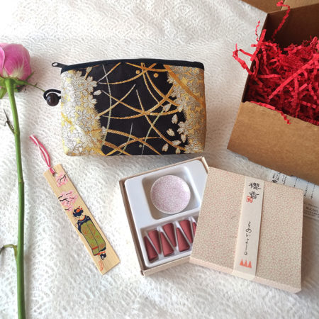 Sakura-gift-box-with-Sakura-Incense
