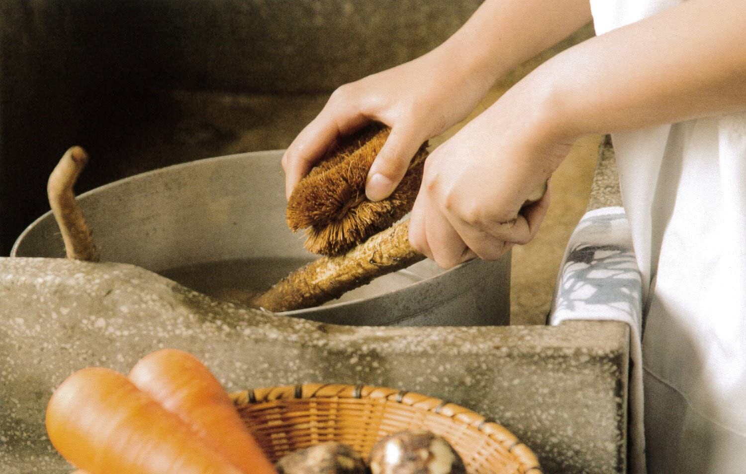 Tawashi Iron Pan Scrubber – Hinoki Kitchen Craft