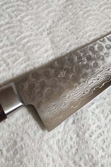 Japanese Kitchen Knife Gyutou Hammered VG10 Damascus