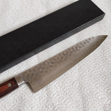 Japanese-Kitchen-Knife-Gyutou-Hammered-VG10-Damascus-4