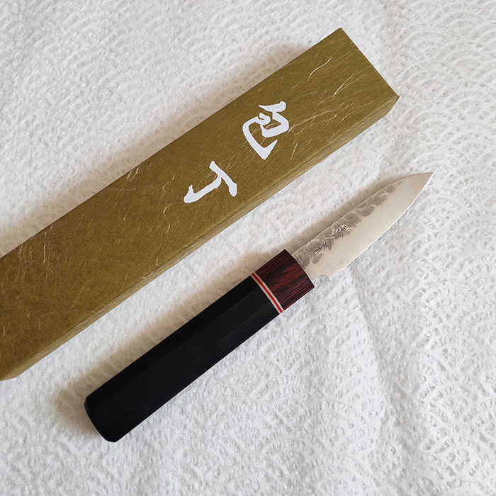 https://www.j-okini.com/wp-content/uploads/2022/04/Japanese-Kitchen-Knife-Paring-Hammered-VG10-Octagonal-handle.jpg