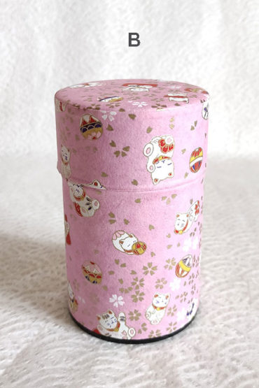 Japanese-Tea-tin-(medium)-Light-Pink-Maneki-neko