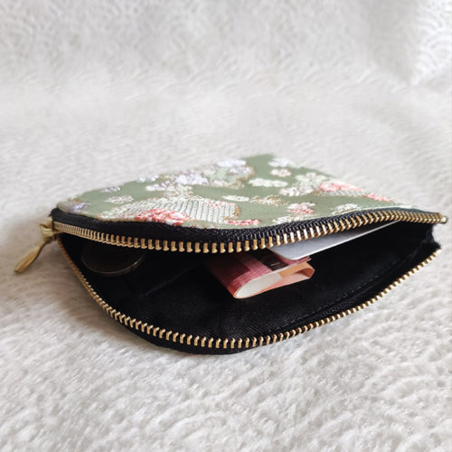Kimono-wallet-with-L-shape-Zip-green-Sakura