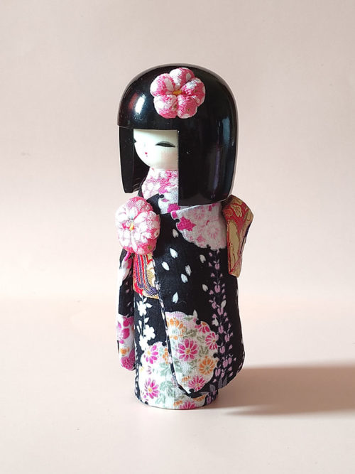 Japanese wooden doll wearing traditional kimono – Kyo Bijin Creative Kokeshi. j-okini.com in Malta