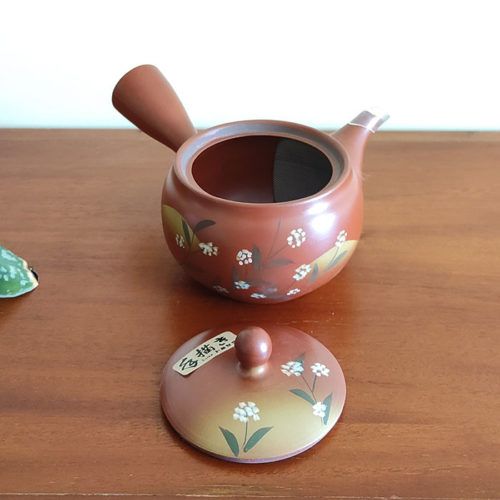 Hand-painted-tokoname-kyusu-teapot-Kasumiso-2