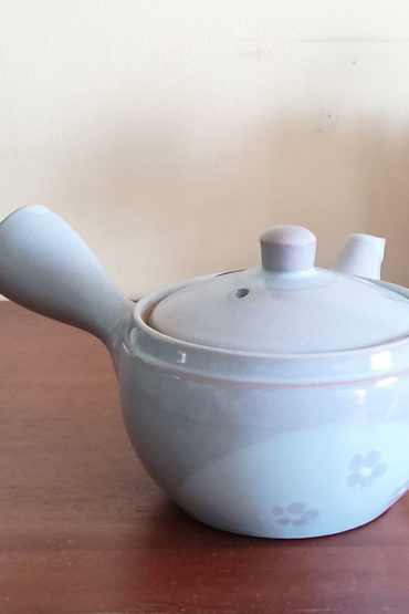 Japanese-Kyusu-Teapot-Shiraume-3a