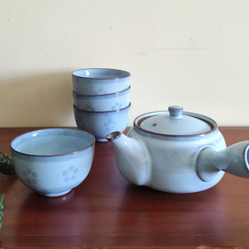 Japanese-teaset-Umemon