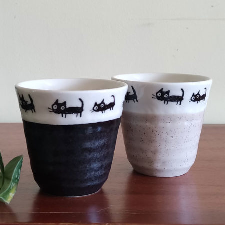 Pair-Free-cups-cats-Kuro-Neko-1