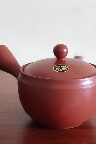 Tokoname-Red-Clay-Kyusu-teapot-Hitomizu-1