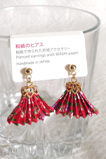 Handmade-Origami-earring-Sensu-red-2