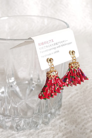 Handmade-Origami-earring-Sensu-red-3