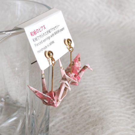 Handmade-Origami-earring-crane-pink-1