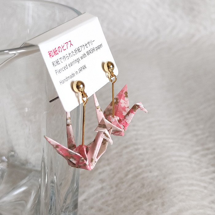 Handmade-Origami-earring-crane-pink-1