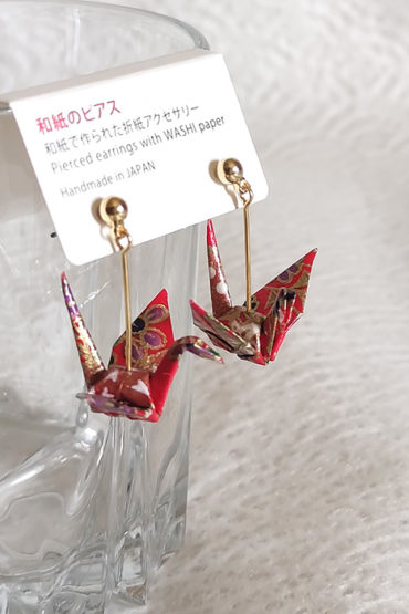 Handmade-Origami-earring-crane-red-3
