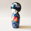 Akikaze Creative Kokeshi doll in dark blue kimono with dragonfly motif by Izumi Oki. Available at j-okini.com in Malta