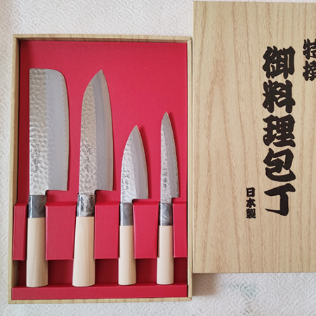 Japanese Kitchen Knife gift set YAXELL