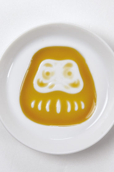 Porcelain Soy Sauce Dish | Daruma