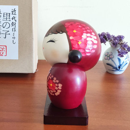 Japanese Kokeshi doll figurines j-okini Malta