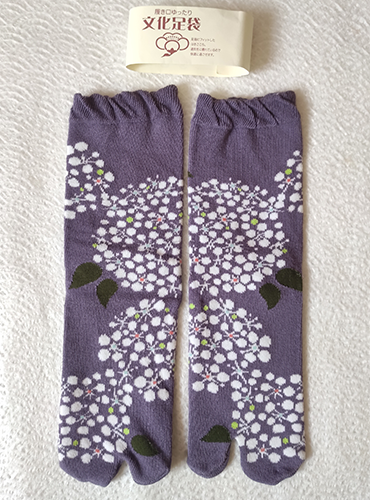 Japanese tabi socks kodemari