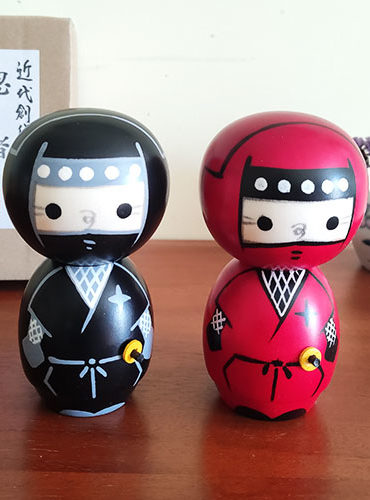 Japanese Kokeshi doll figurines j-okini Malta