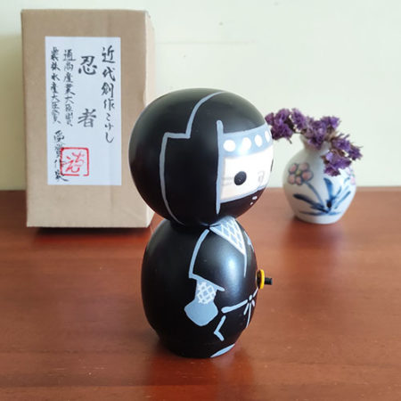 Japanese Kokeshi doll figurines j-okini Malta