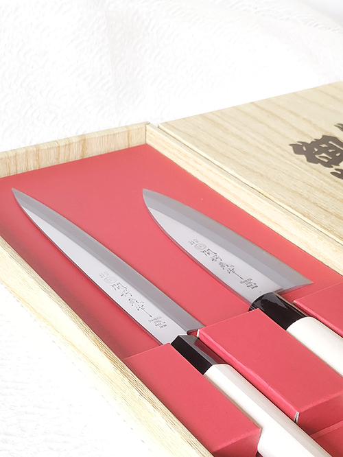 Japanese Kitchen Knife gift set YAXELL Sashimi & Deba j-okini malta