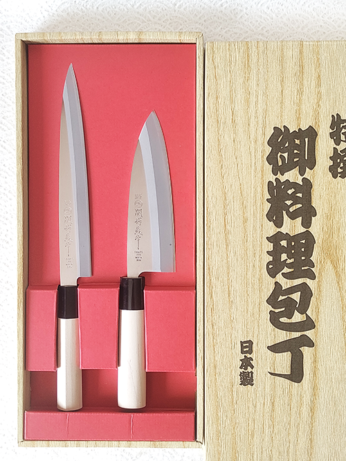 Japanese Kitchen Knife gift set YAXELL Sashimi & Deba j-okini malta