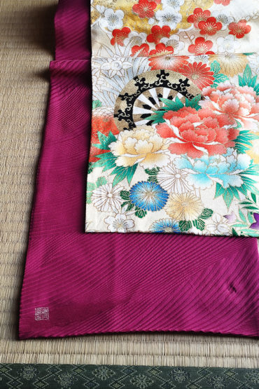 Japanese Handmade Kimono Silk Scarf Gosho Guruma j-okini Malta